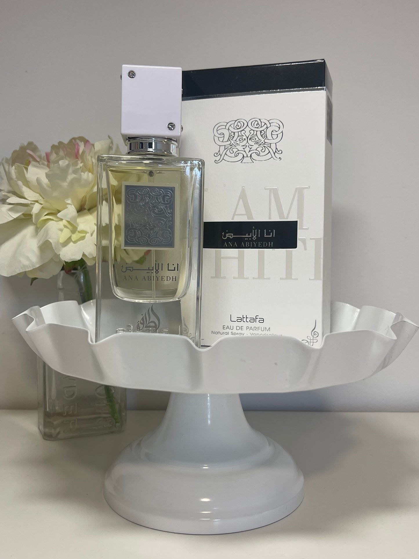 Ana Abiyedh – Lattafa Eau de Parfum (5 ml / 8 ml / 100 ml)