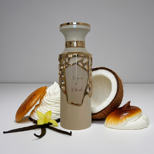 Notes de Crème of Clouds : crème lactée, douceur vanillée, bois doux et musc réconfortant.