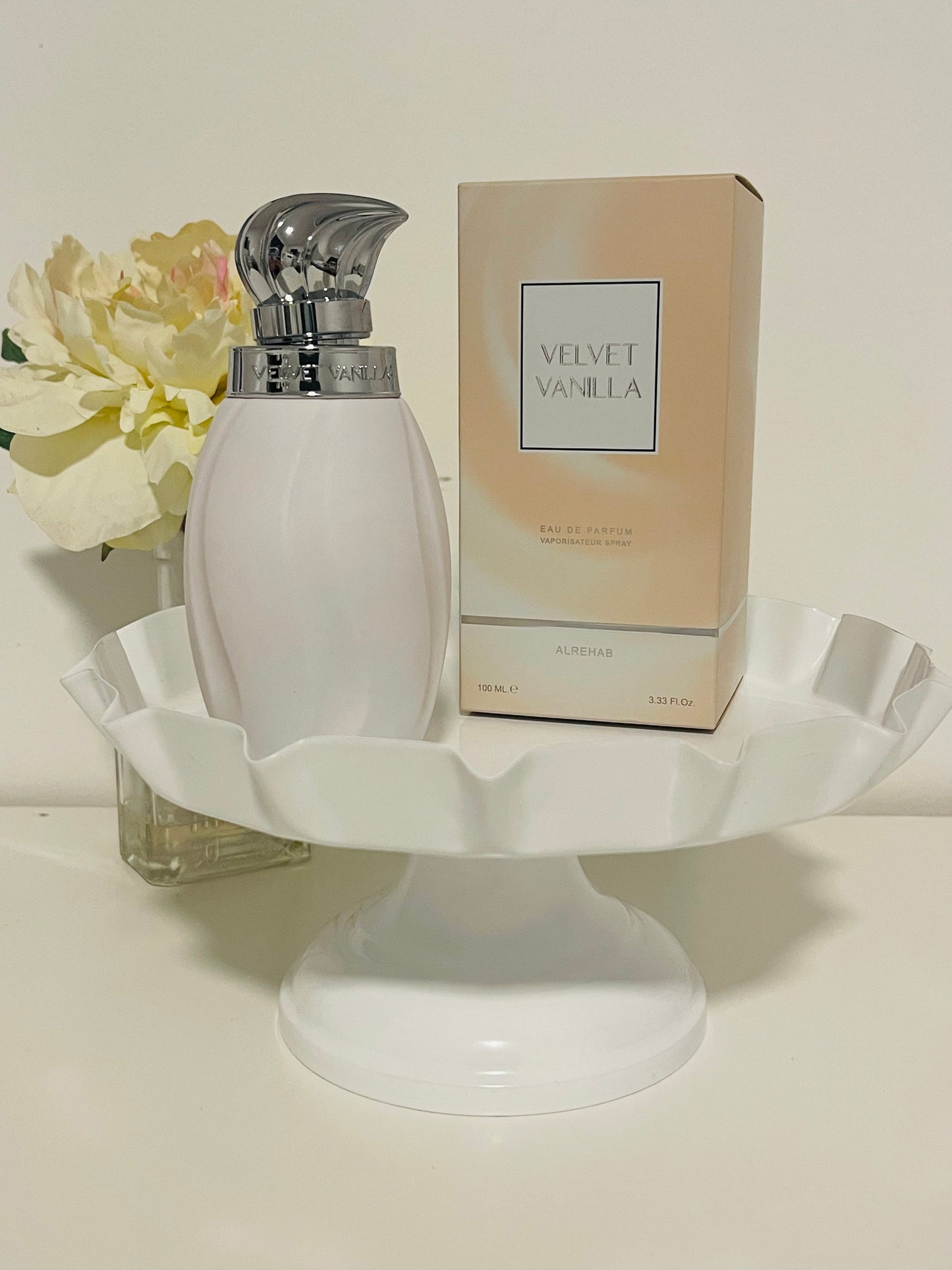 Velvet Vanilla – Al Rehab  Eau de Parfum (5 ml / 8 ml / 100 ml)