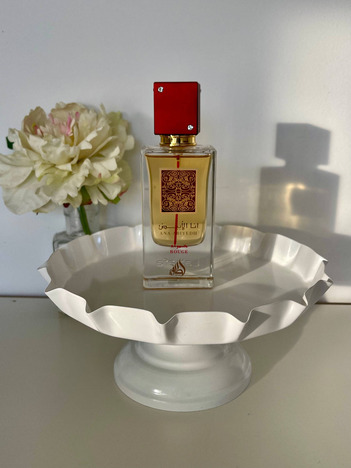Ana Abiyed Rouge – Lattafa Pafum Extrait (5 ml / 8ml / 60 ml)
